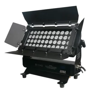 IP65 LED 44x10W RGBW Wash Panel (with barn doors)